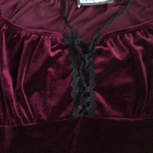 Top - Picture 3 of 3